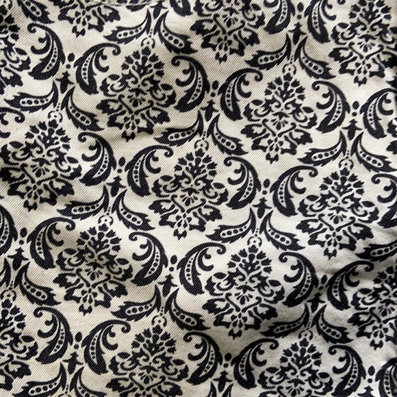 Forever 21 Premium Denim Damask Skinny Jeans - Picture 2 of 7